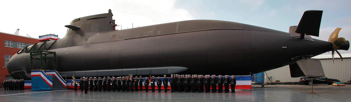 German Type 212A Submarine (U-Boot Klasse 212A) 30 Inches Model