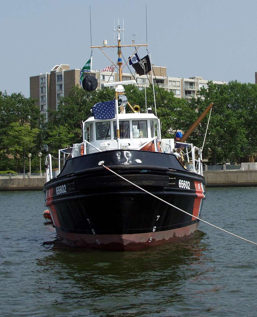 USCGC Chock (WYTL-65602) L91cm Ship Model