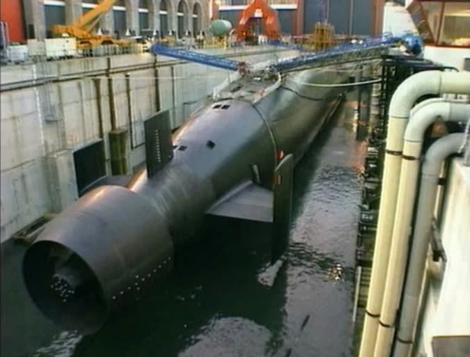French Le Triomphant ballistic missile Submarine (S616) 30 Inches Model
