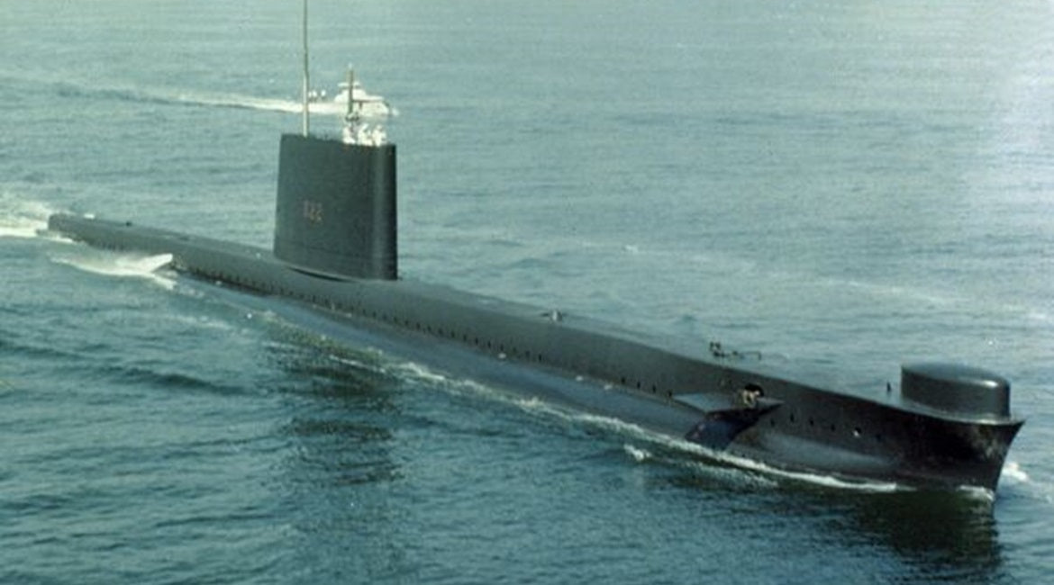 Brazilian Riachuelo Submarine (S40) 36 Inches Model