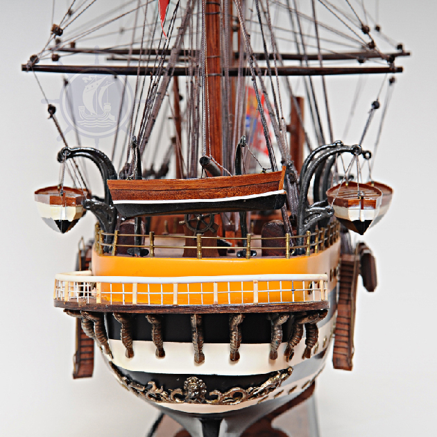 Amerigo Vespucci Medium Admiral Line | NEW DESIGN