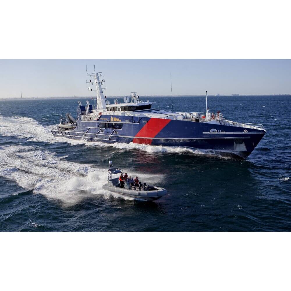 USCGC Cape York (WPB-95332) L91cm Ship Model