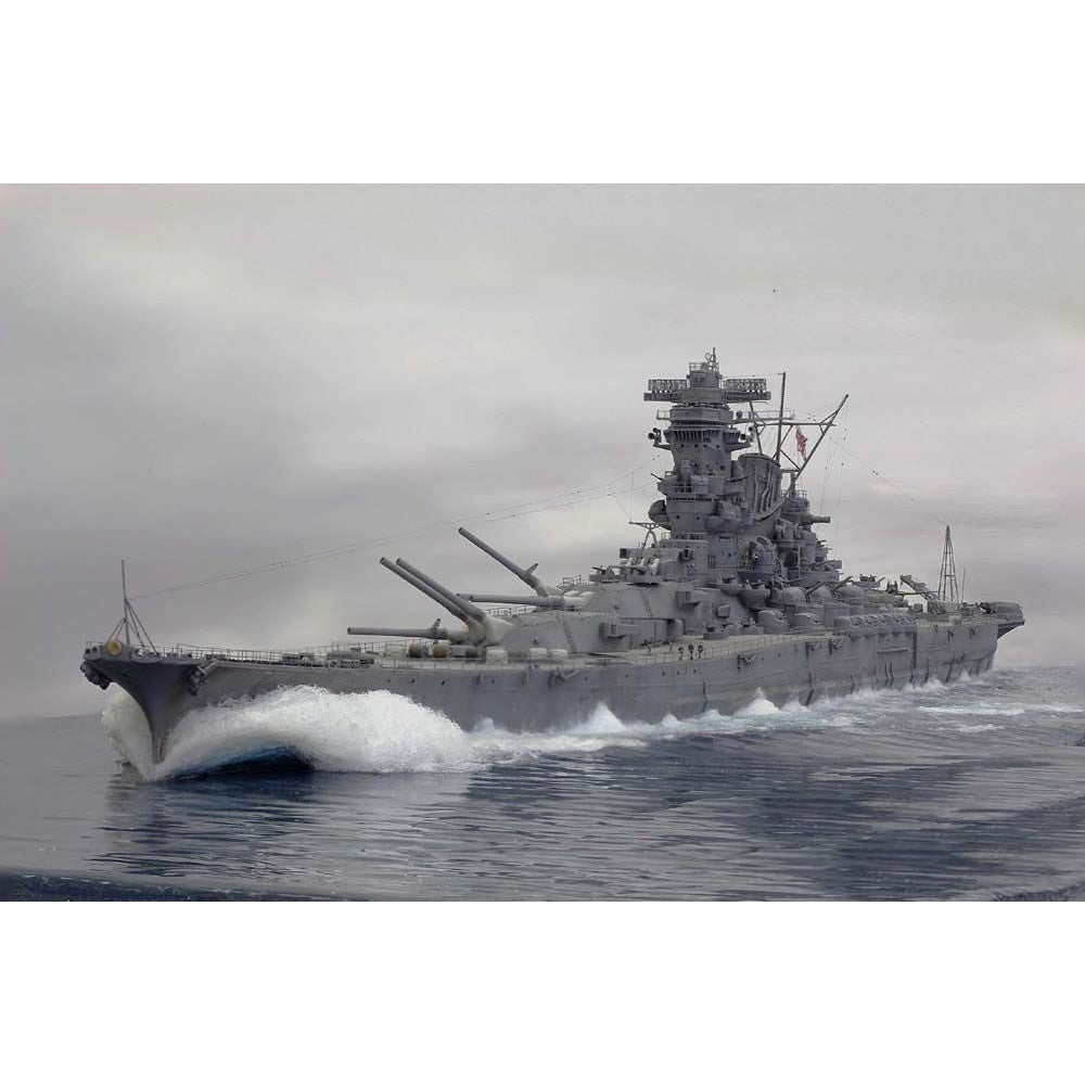 Japanese Yamato Battleship (1941) 36 Inches Model