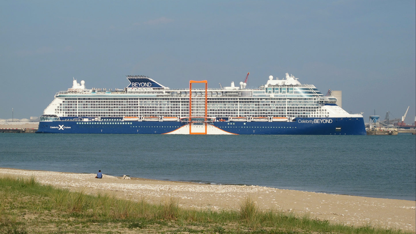 American Celebrity Beyond (Edge-Class) Cruise Ship 36 Inches Model