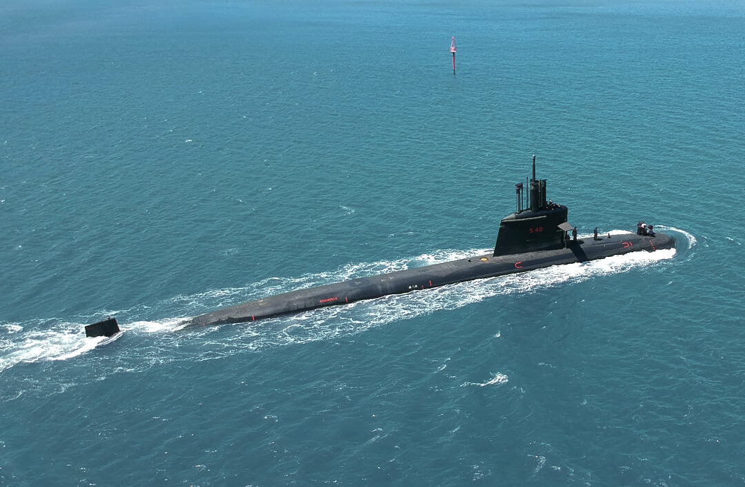 Brazilian Riachuelo Submarine (S40) 30 Inches Model