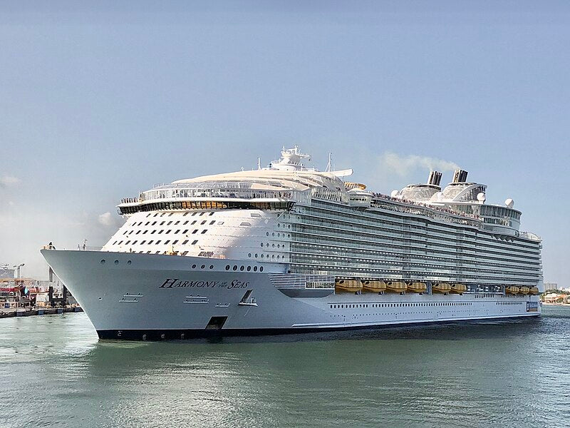 American Harmony of the Seas (Oasis Class) – Royal Caribbean 36 Inches Ship Model