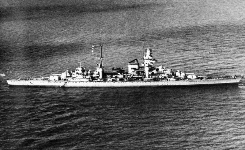 Germany Prinz Eugen (IX 300) Admiral Hipper-Class Heavy Cruiser 36 Inches Model