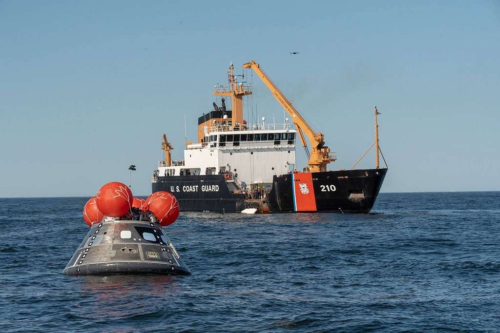 USCGC Cypress (WLB-210) L91cm Ship Model