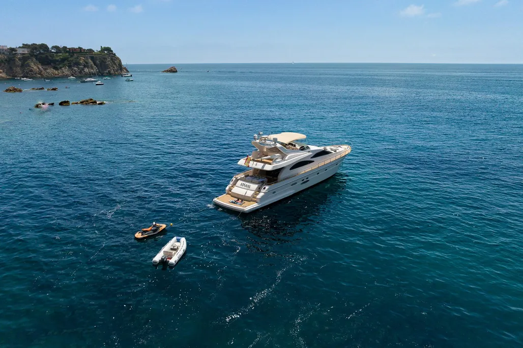 Spanish Astondoa 73 (Flybridge Series) 30 Inches Ship Model