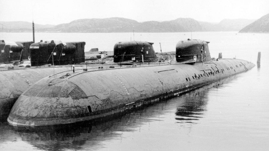 Russian K-141 Kursk Oscar II-Class Submarine (Project 949A) 30 Inches Model
