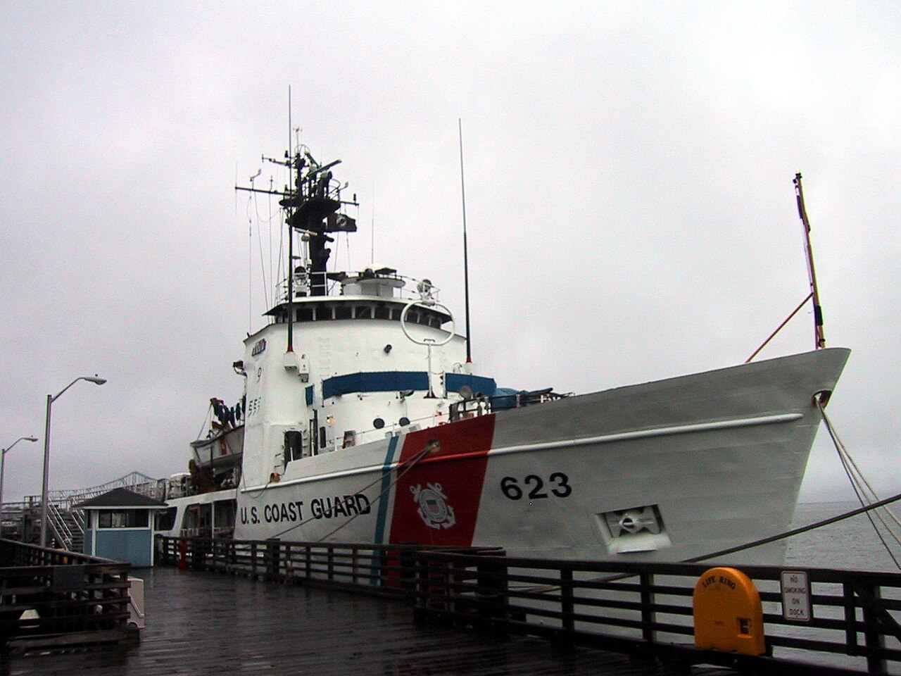 USCGC Steadfast WMEC-623 L76cm Ship Model