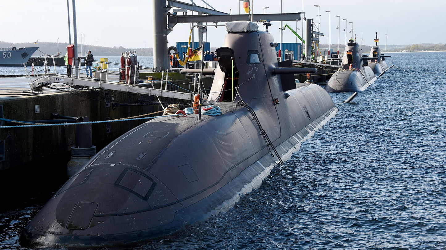 German Type 212A Submarine (U-Boot Klasse 212A) 30 Inches Model