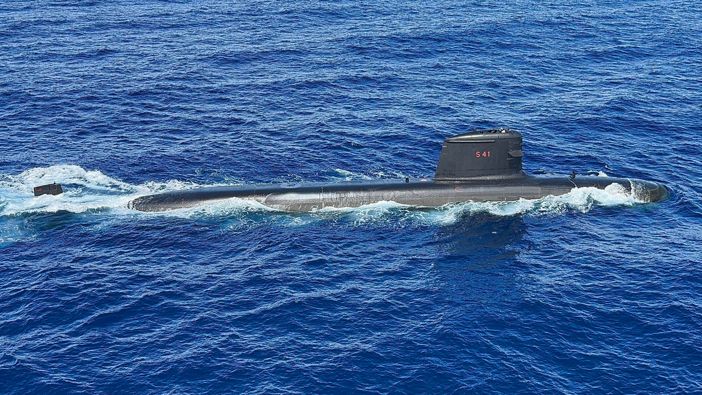 Brazilian Riachuelo Submarine (S40) 36 Inches Model