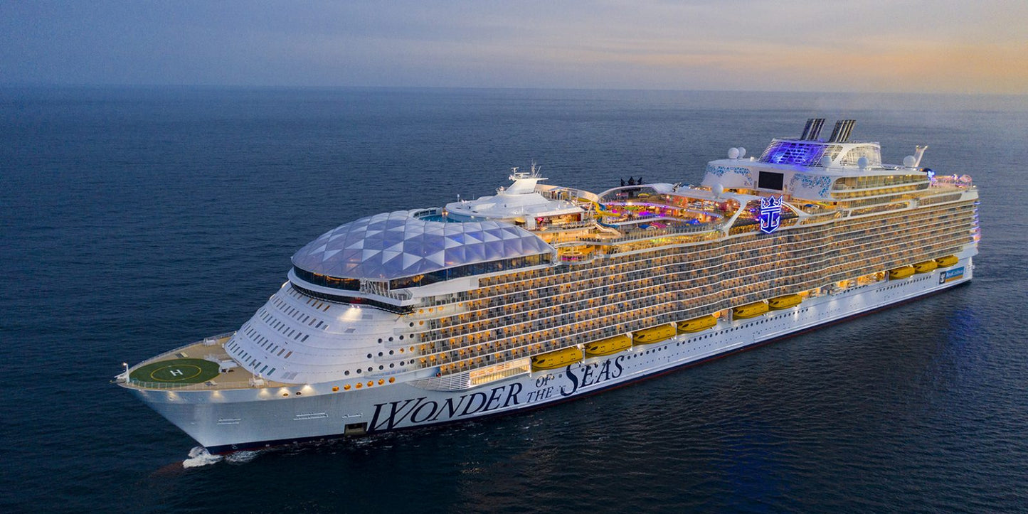 American Wonder of the Seas (Oasis Class) – Royal Caribbean 30 Inches Ship Model