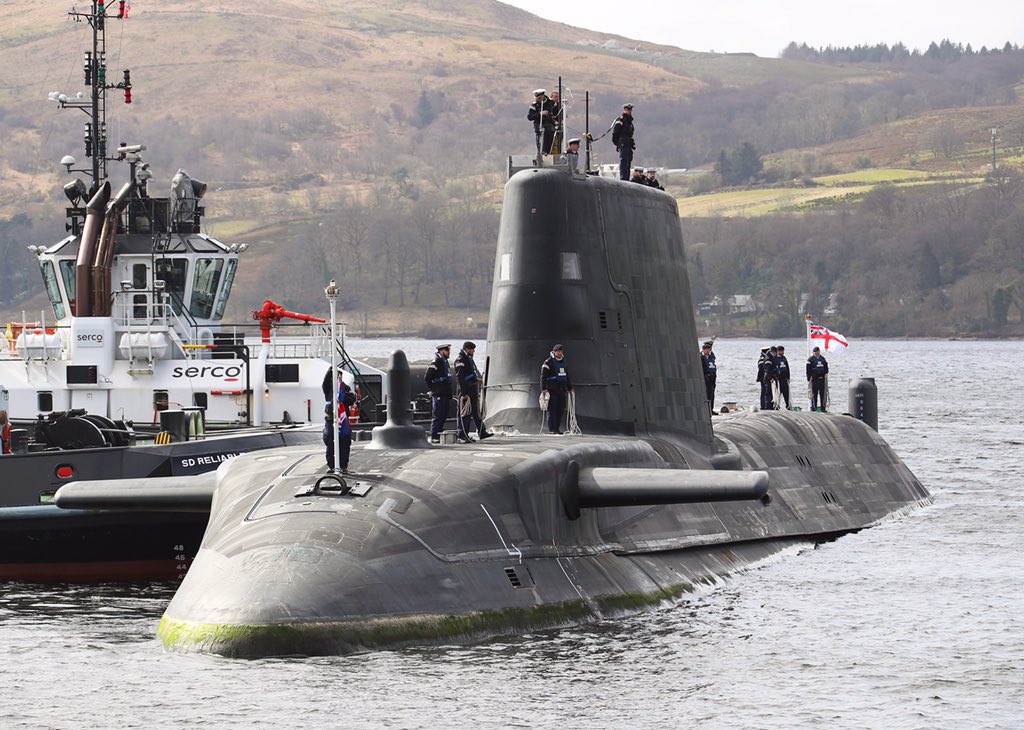 Royal Navy HMS Astute Submarine (S119-Astute Class) 36 Inches Model