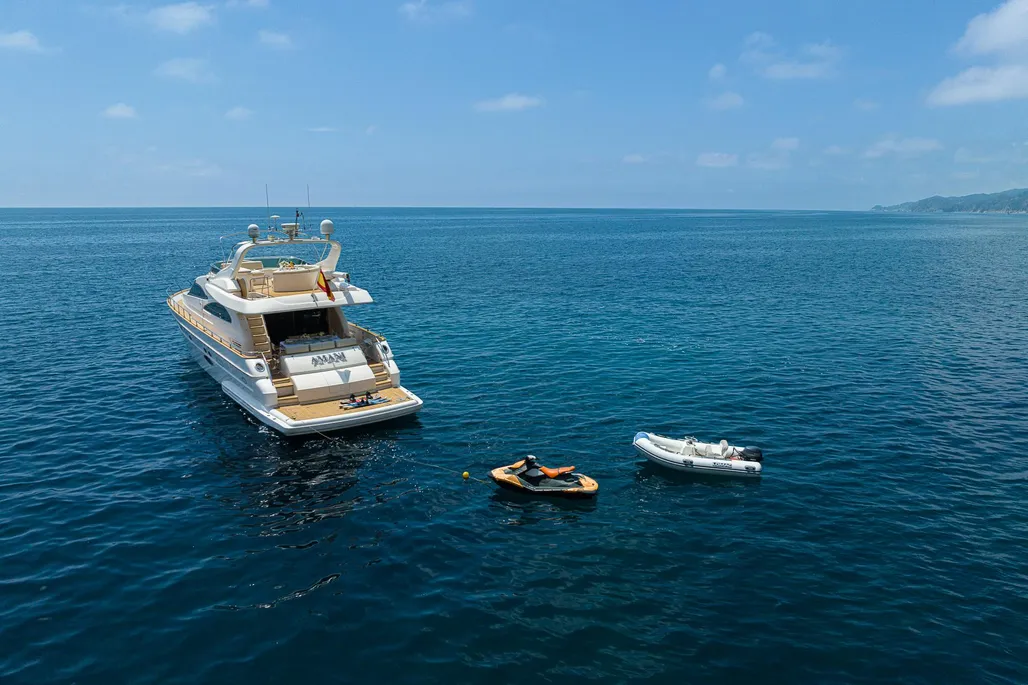 Spanish Astondoa 73 (Flybridge Series) 30 Inches Ship Model