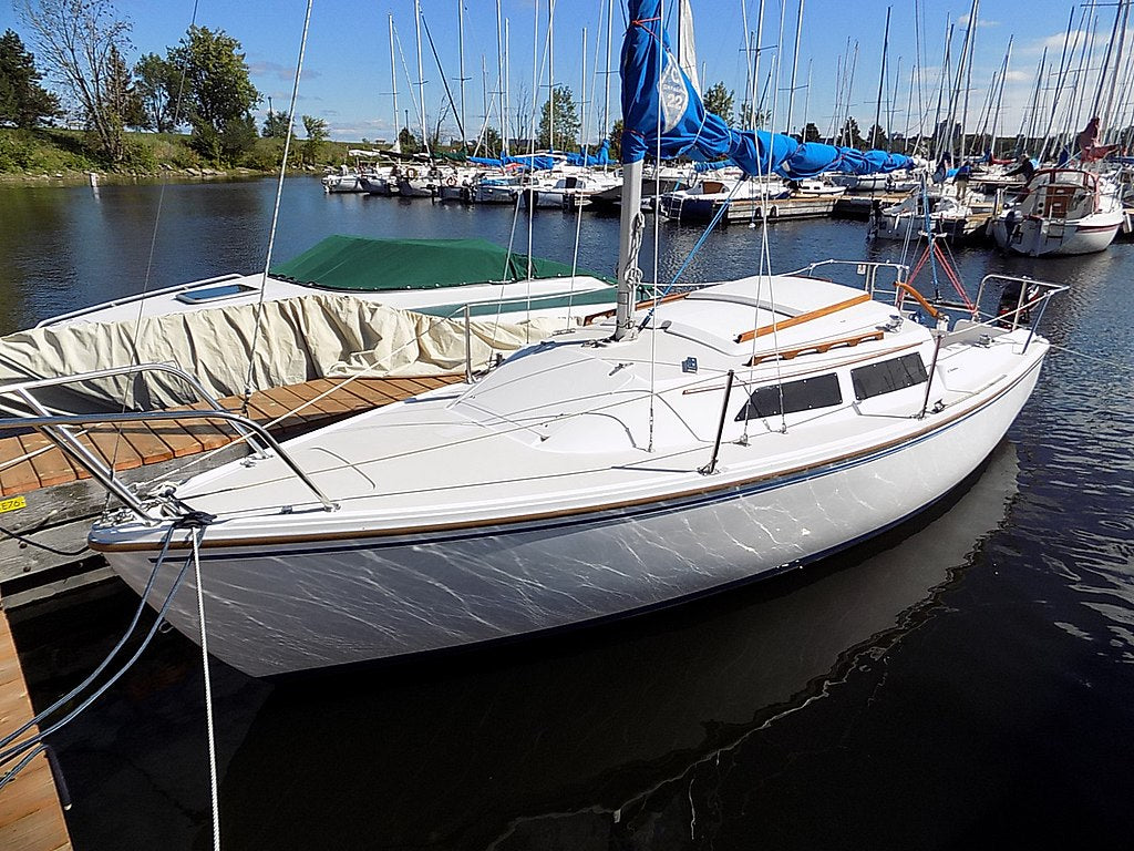 American Catalina 22 (Catalina Series) 30 Inches Ship Model