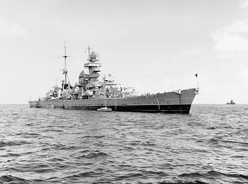 Germany Prinz Eugen (IX 300) Admiral Hipper-Class Heavy Cruiser 36 Inches Model