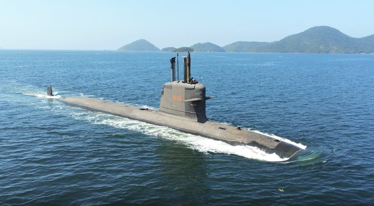 Brazilian Riachuelo Submarine (S40) 36 Inches Model