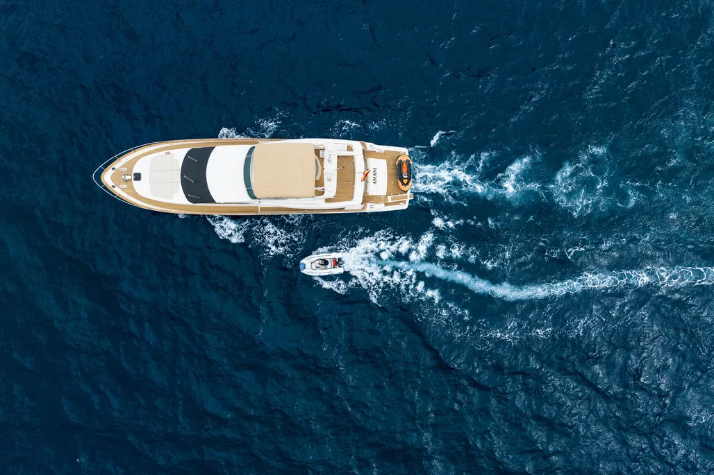 Spanish Astondoa 73 (Flybridge Series) 30 Inches Ship Model