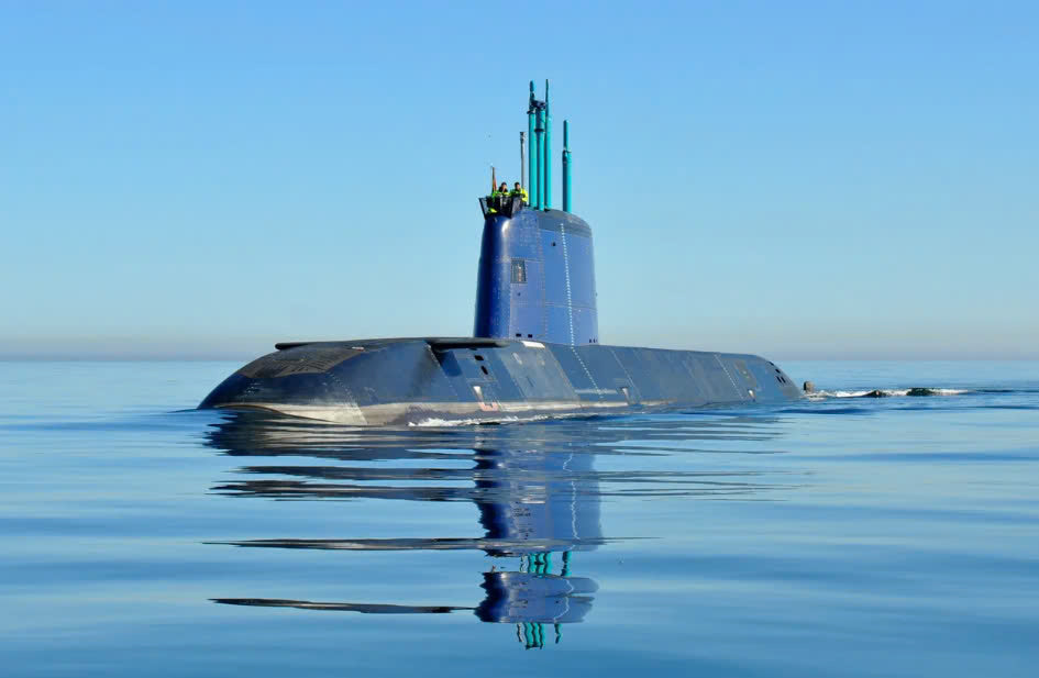 Israeli Dolphin Submarine (Type 800) 30 Inches Model