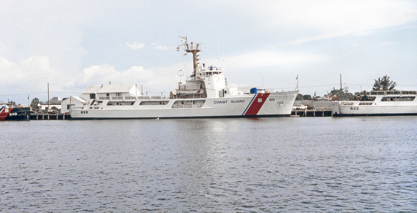 USCGC Decisive WMEC-629 L91cm Ship Model