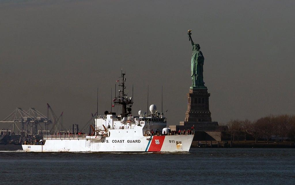 USCGC Forward WMEC-911 L76cm Ship Model