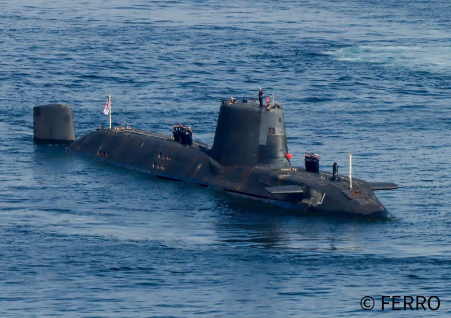 Royal Navy HMS Astute Submarine (S119-Astute Class) 36 Inches Model