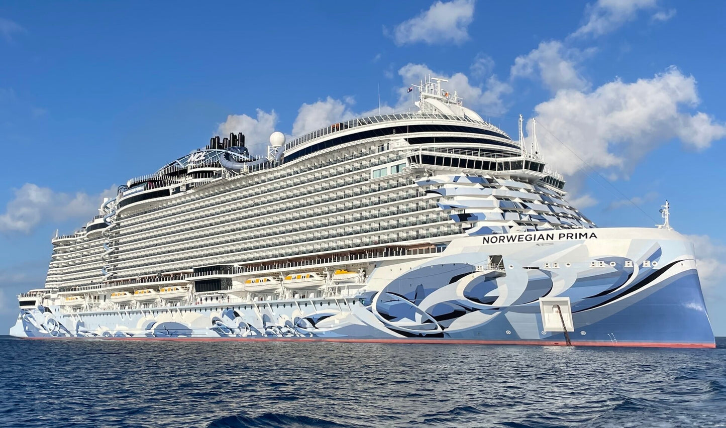 American Norwegian Prima Cruise Ship 36 Inches Model