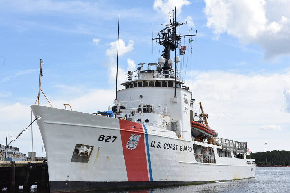 USCGC Vigorous WMEC-627 L91cm Ship Model