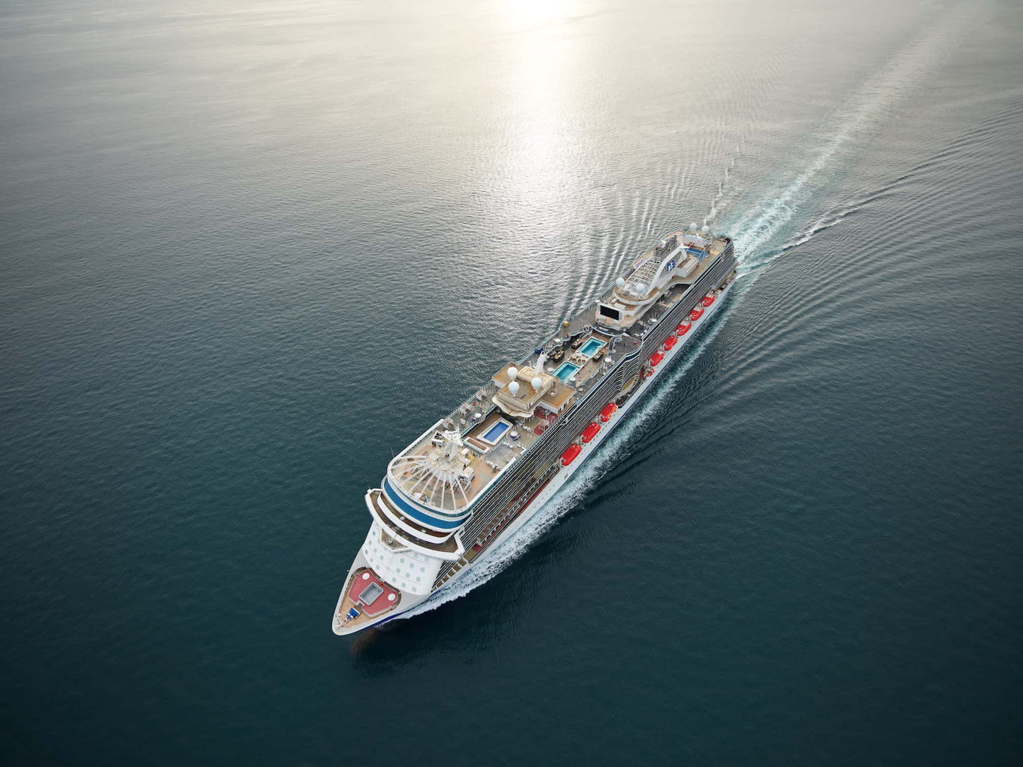 American Discovery Princess (Royal-Class) Cruise Ship 36 Inches Model