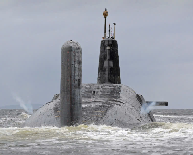 Royal Navy HMS Vanguard Submarine (Vanguard class sub) 30 Inches Model