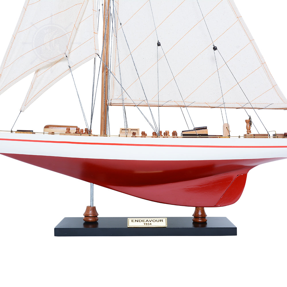 ENDEAVOUR PAINTED L60 Model Yacht | Fully Assembled Wooden Ship Model For Wholesale