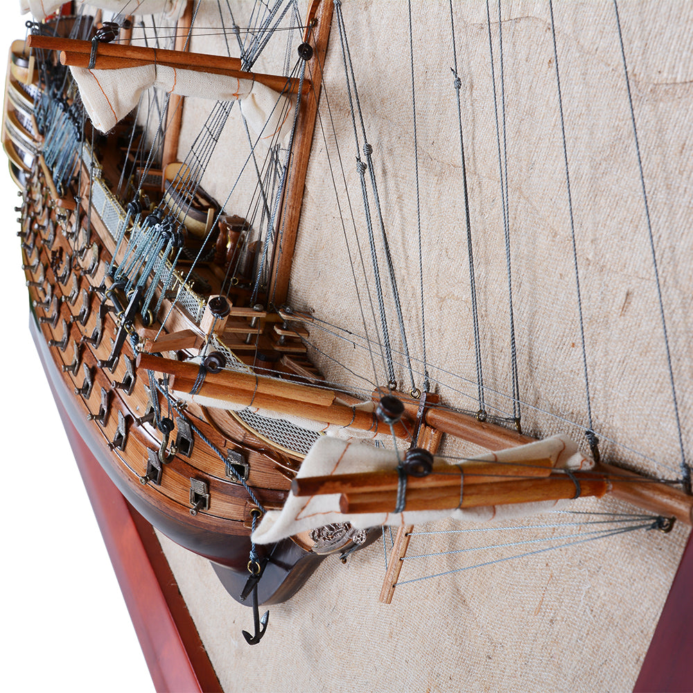 HMS Victory Half - Ship 33 Inches L