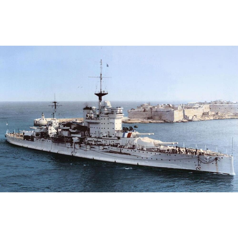 HMS Warspite (Queen Elizabeth-Class) 30 Inches Battleship Model