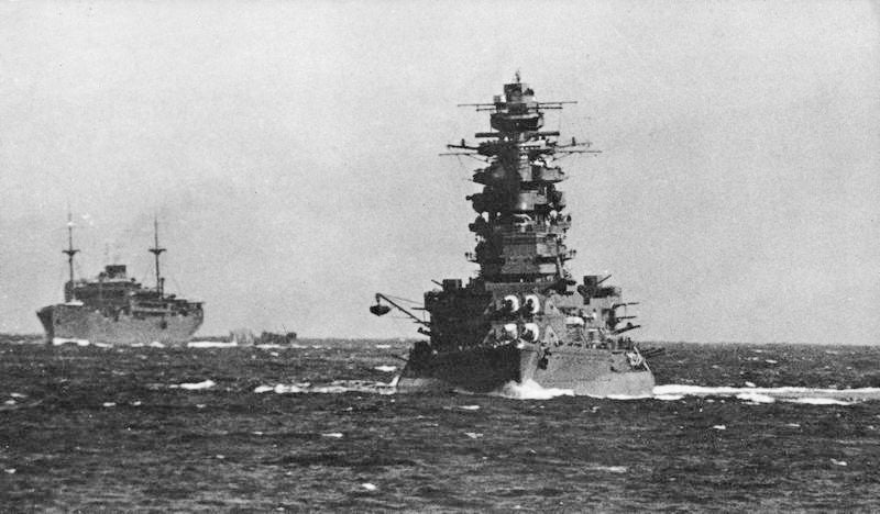 Japanese Nagato (1919) 30 Inches Battleship Model