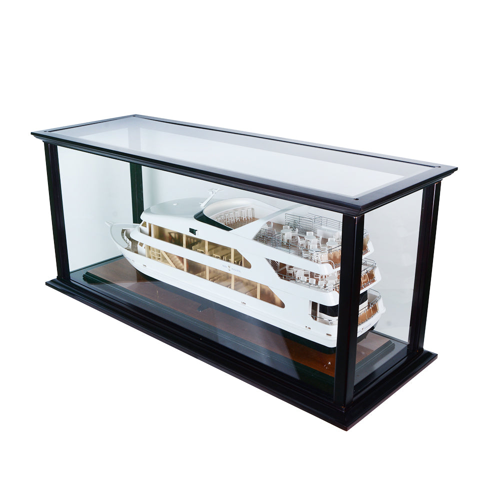 B510 - Display case