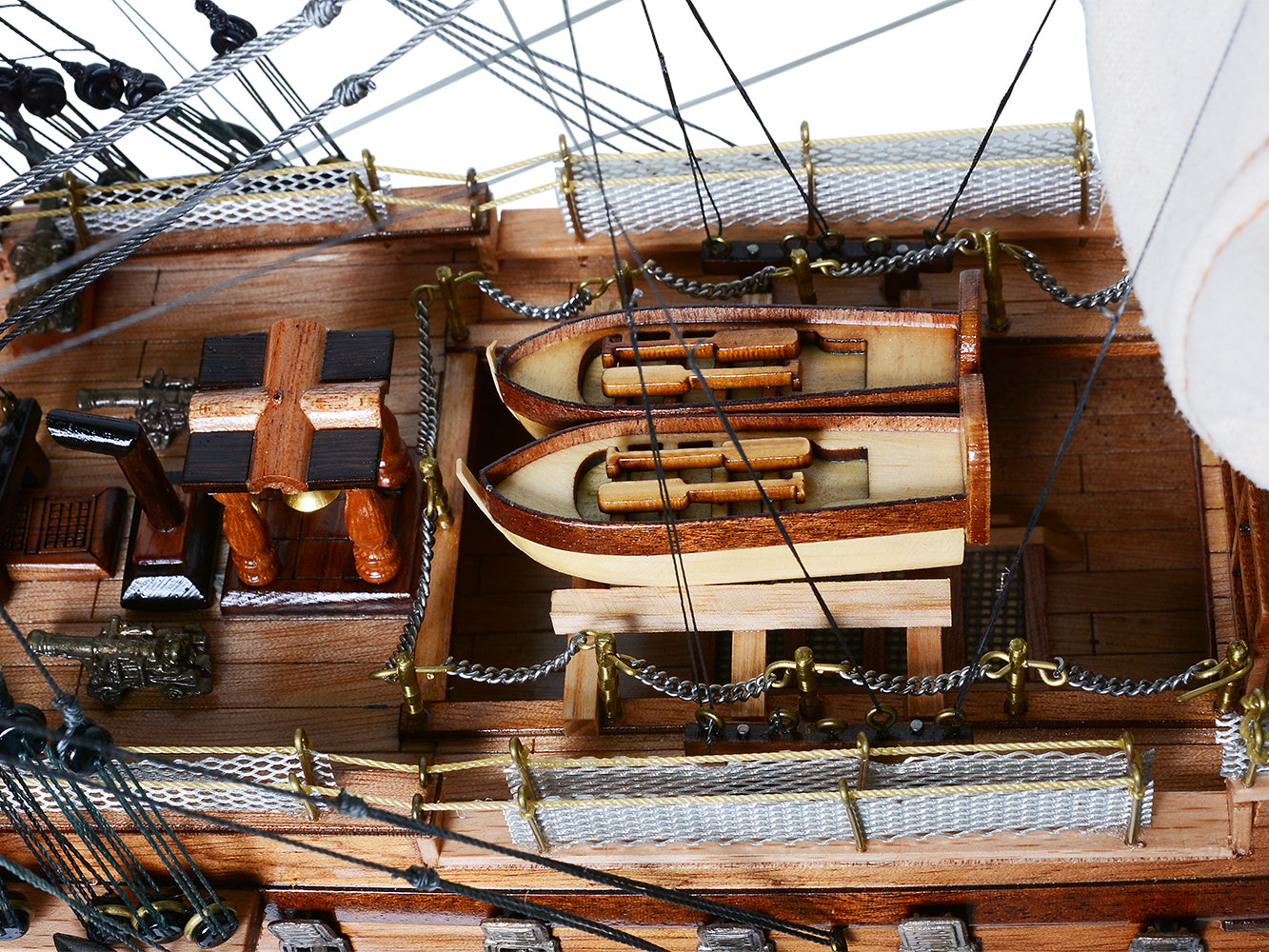 T033L - HMS Victory Limited Edition