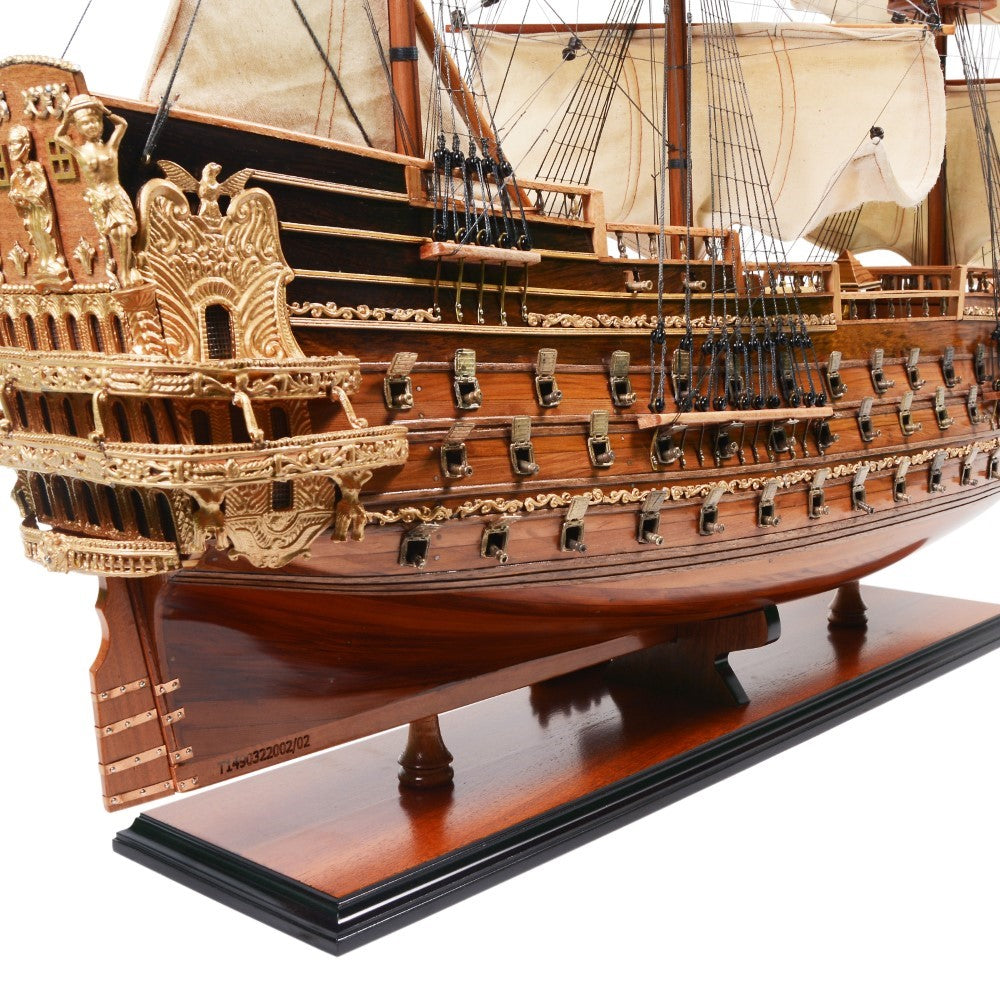 SAINT ESPIRIT MODEL SHIP | High-quality | Fully Assembled Wooden Ship Models For Wholesale