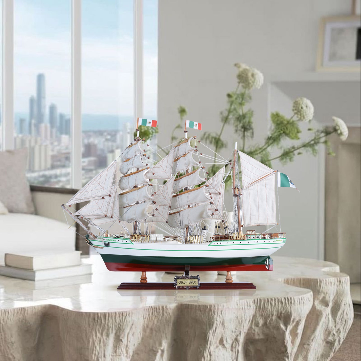 T390 - Cuauhtemoc Medium (curved sails)