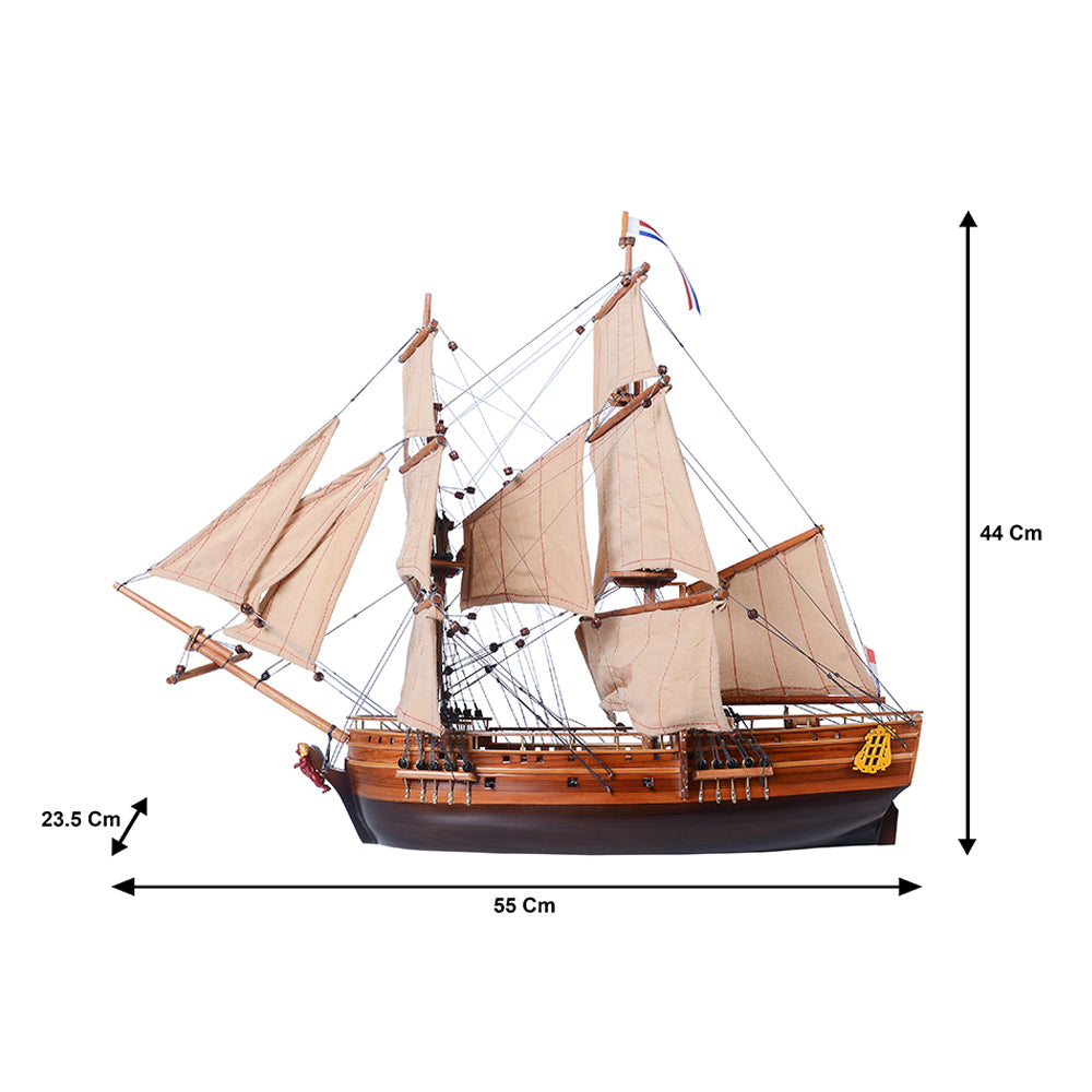 T402 - Dutch Slave Ship L40