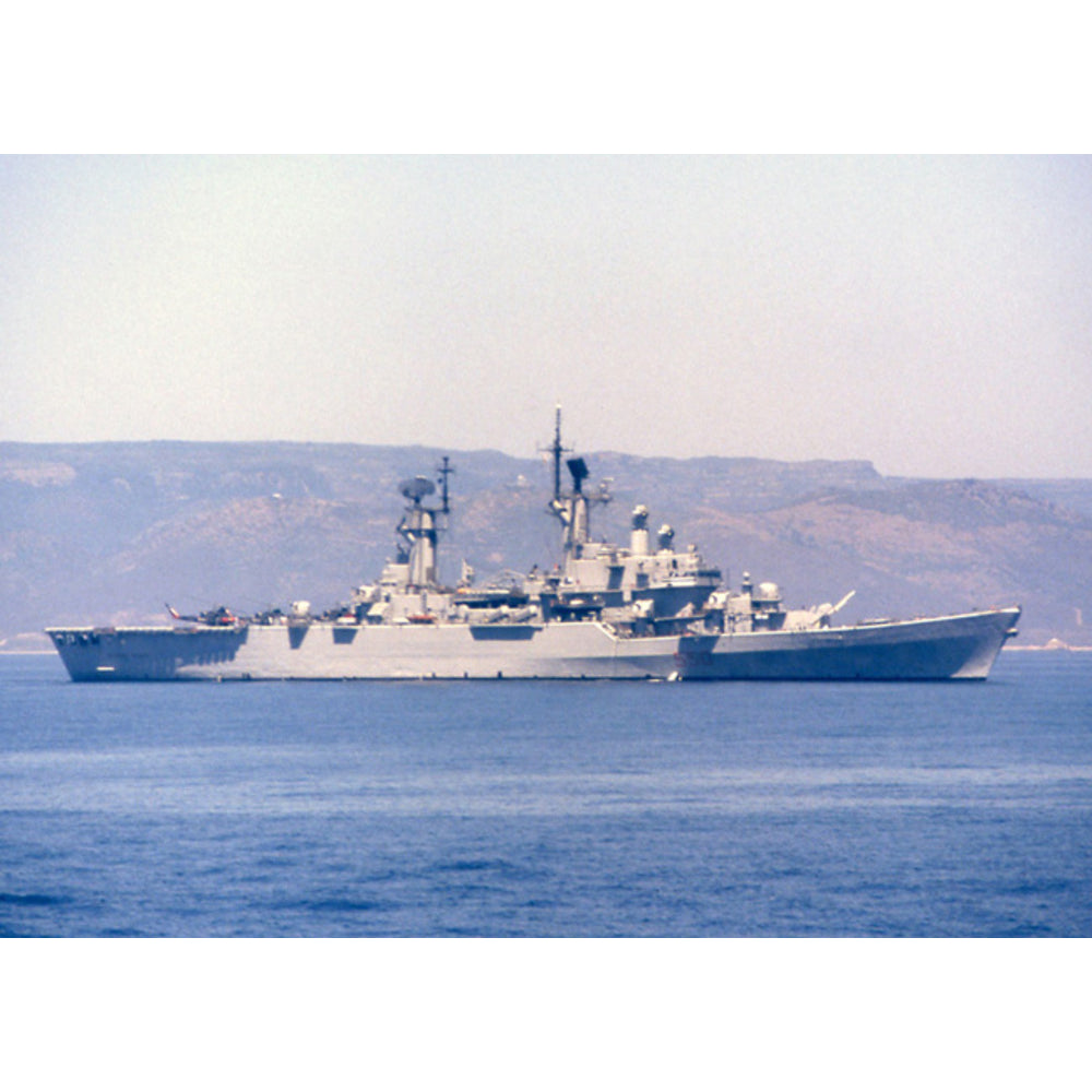 Italian Vittorio Veneto Littorio-Class (Pennant No. 550) 36 Inches Battleship Model