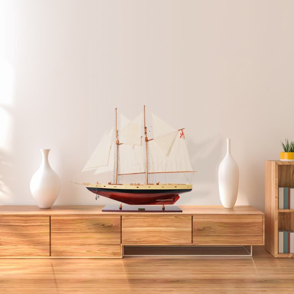 BLUENOSE II PAINTED L Model Yatch Partially Assembled Wooden Yacht Model For Wholesale