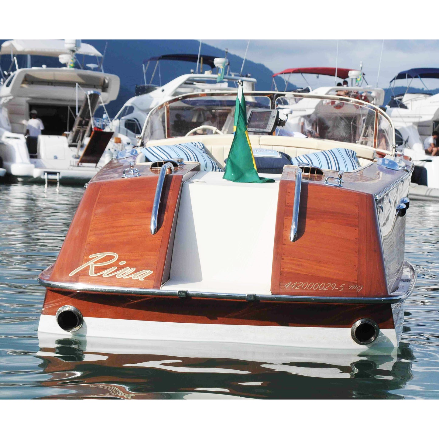 K238 - Riva V1 Aquarama Replica - 27ft