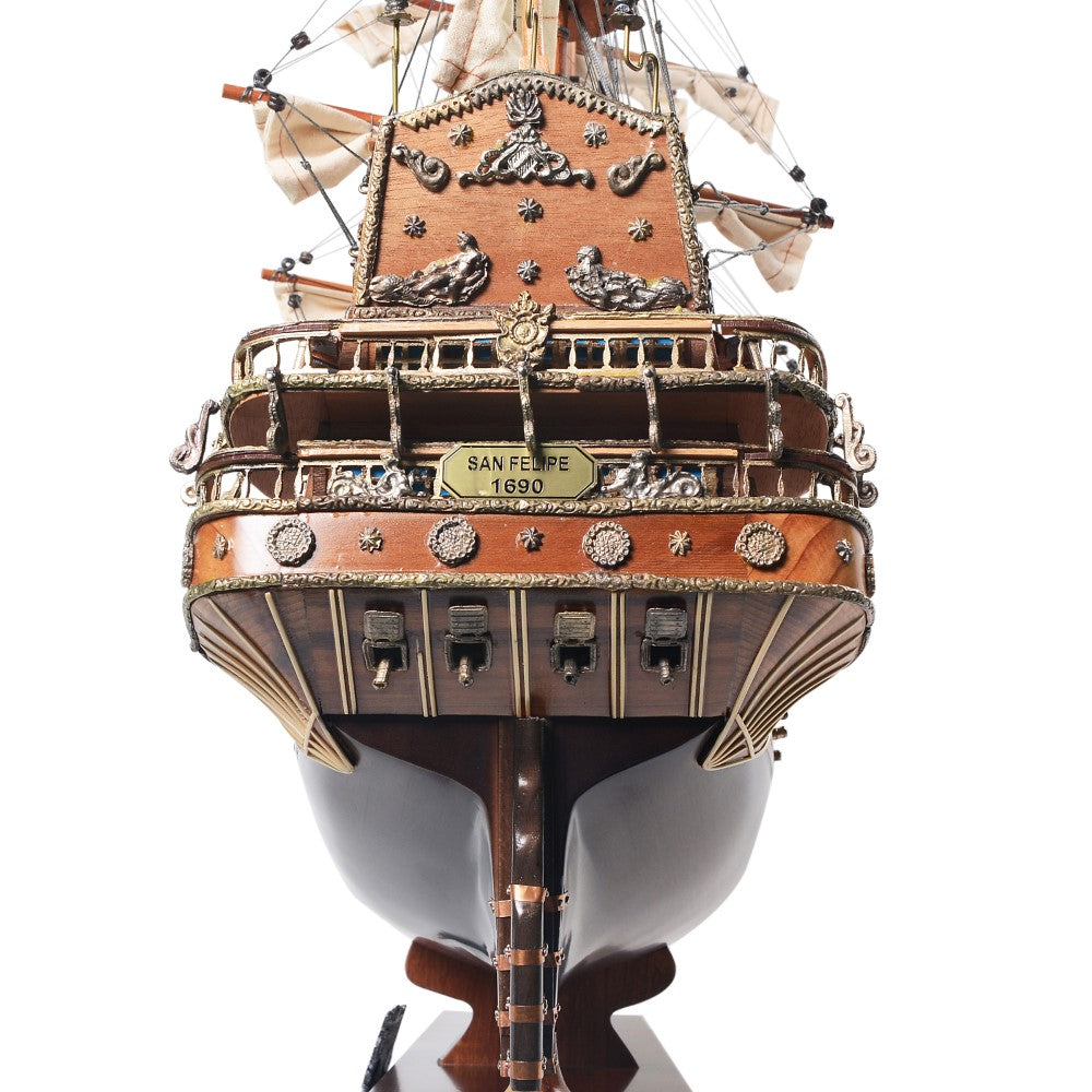 SAN FELIPE LARGE WITH TABLE TOP DISPLAY CASE | High-quality | Fully Assembled Wooden Ship Models For Wholesale