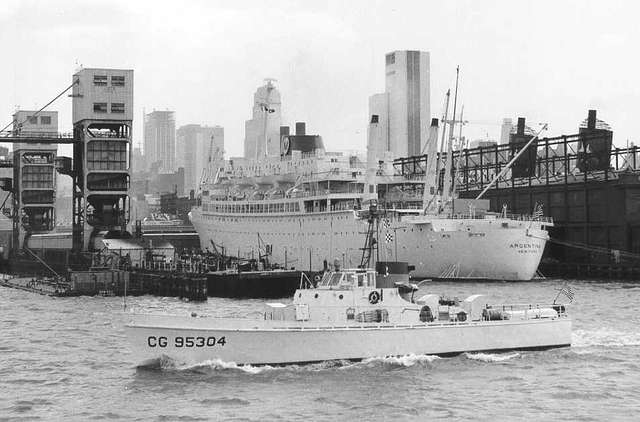 USCGC Cape Gull (WPB-95304) L91cm Ship Model