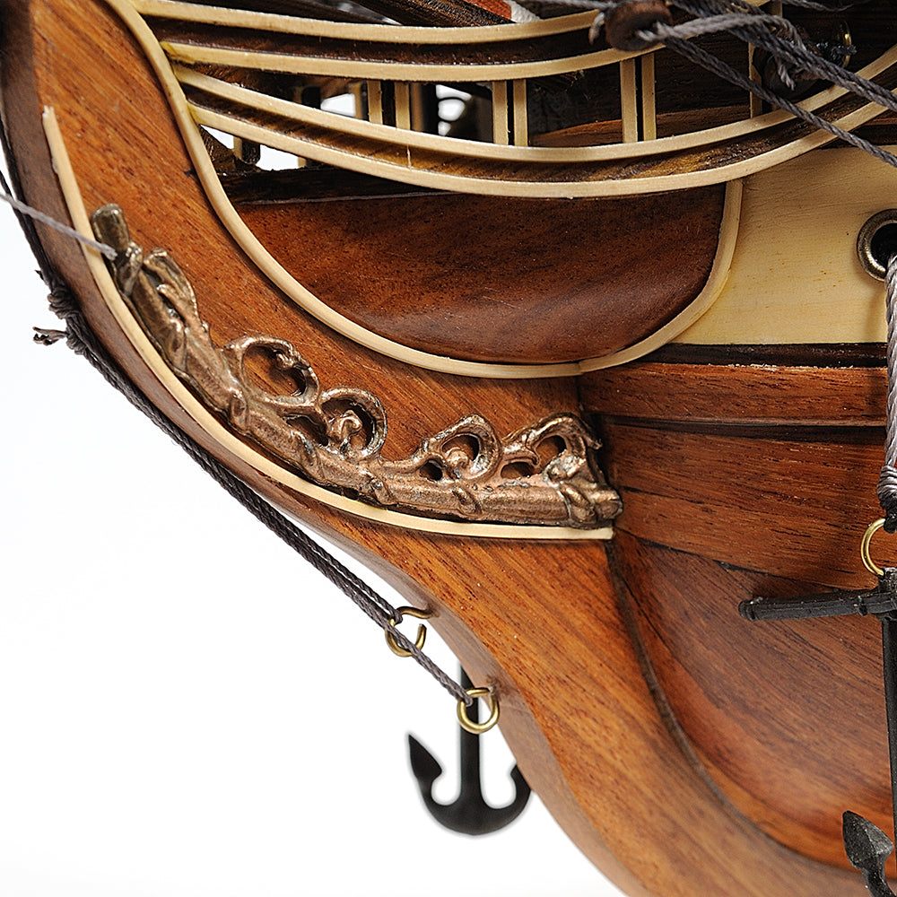 USS CONSTITUTION MODEL SHIP MID WITH DISPLAY CASE FRONT OPEN | High-quality | Fully Assembled Wooden Ship Models