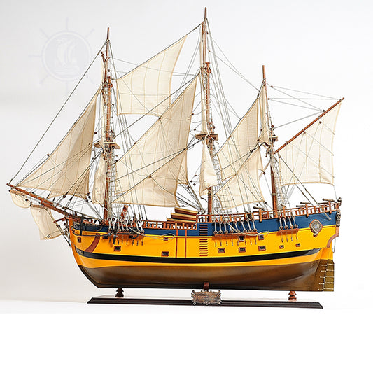 HMS ENDEAVOUR PAINTED | High-quality | Fully Assembled Wooden Ship Models For Wholesale