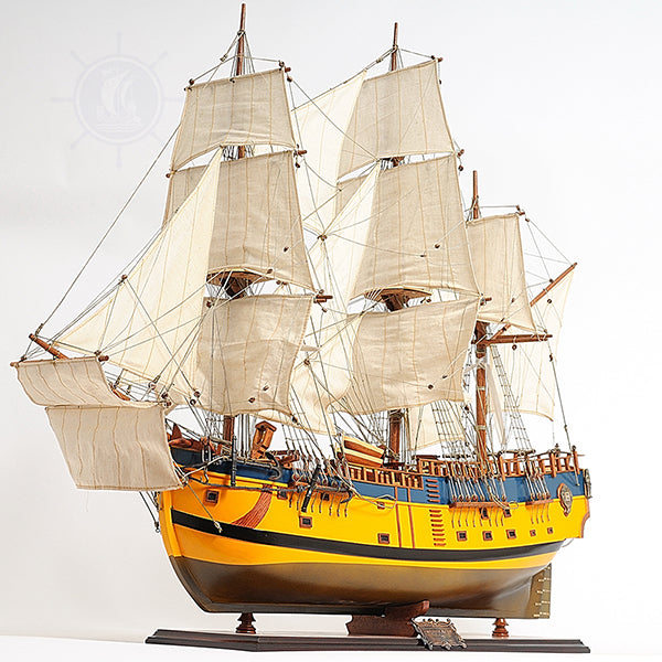 HMS ENDEAVOUR PAINTED | High-quality | Fully Assembled Wooden Ship Models For Wholesale